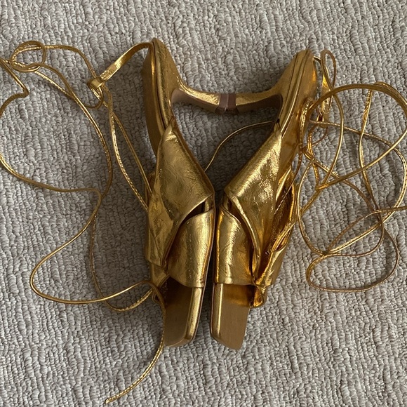 Zara Gold Foil Metallic Leather Ankle Wrap Tie Square Toe Kitten Heel Sandal - Picture 7 of 12